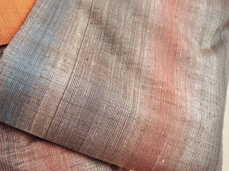 暈し織り紬着物（縦縞文）裄64,5 正絹美品