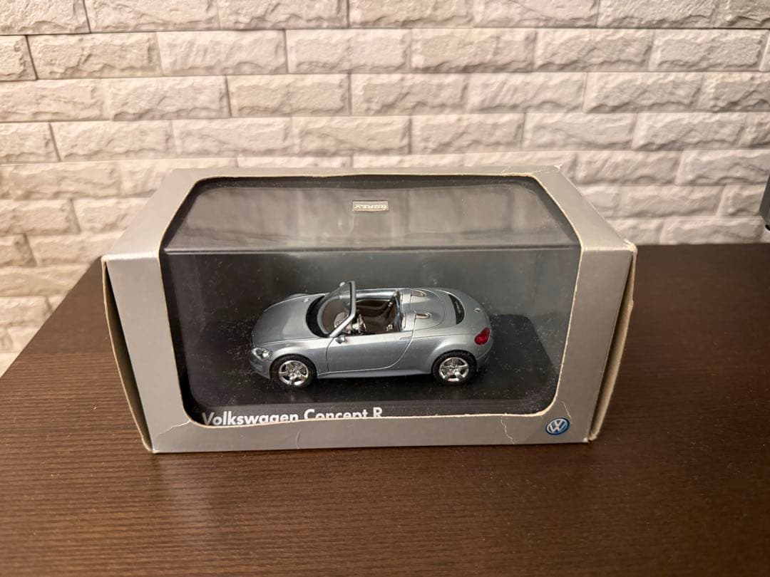 フォルクスワーゲン　Concept R シルバー　ノレブ　ミニカー