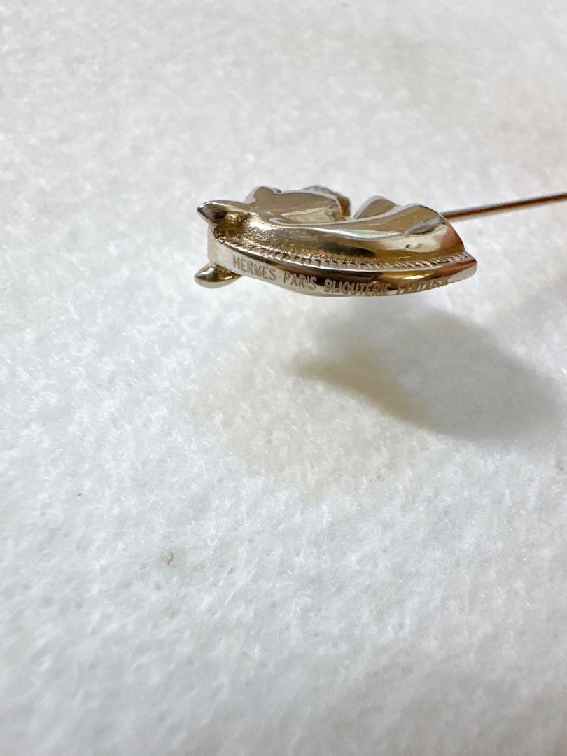 美品 エルメス ホースヘッド ピンブローチ シルバー