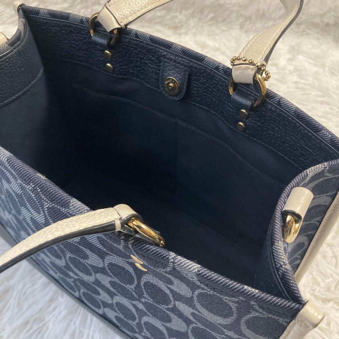 美品　現行　コーチ　ショルダーバッグ　2way デンプシー デニム　デカロゴ