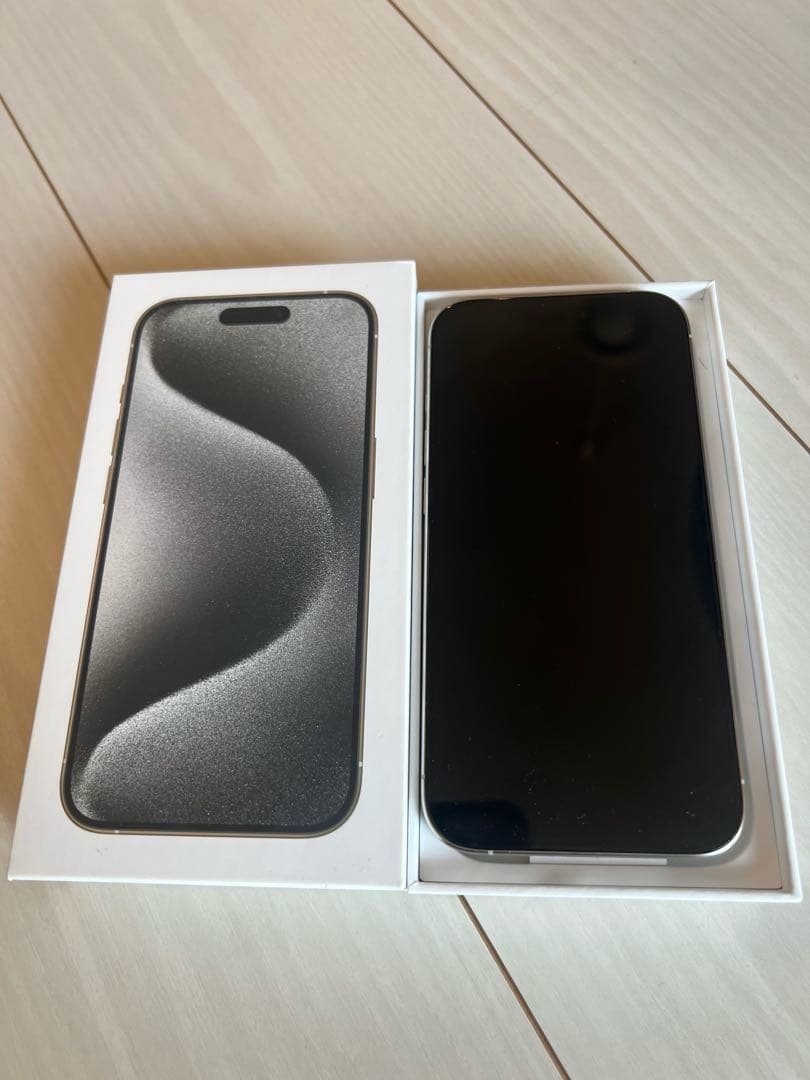 Apple iPhone 15 pro 256GB ホワイトチタニウム