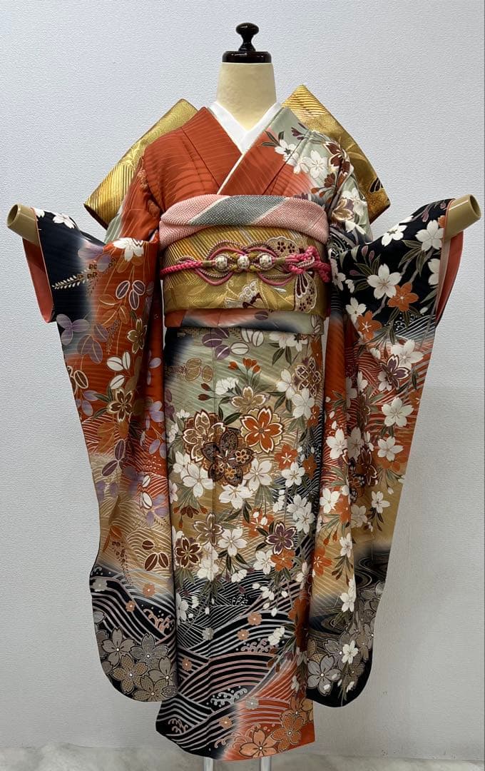 振り袖　フルセット　別誂長襦袢付　小柄な方に　成人式　金彩加工　刺繍入り　692
