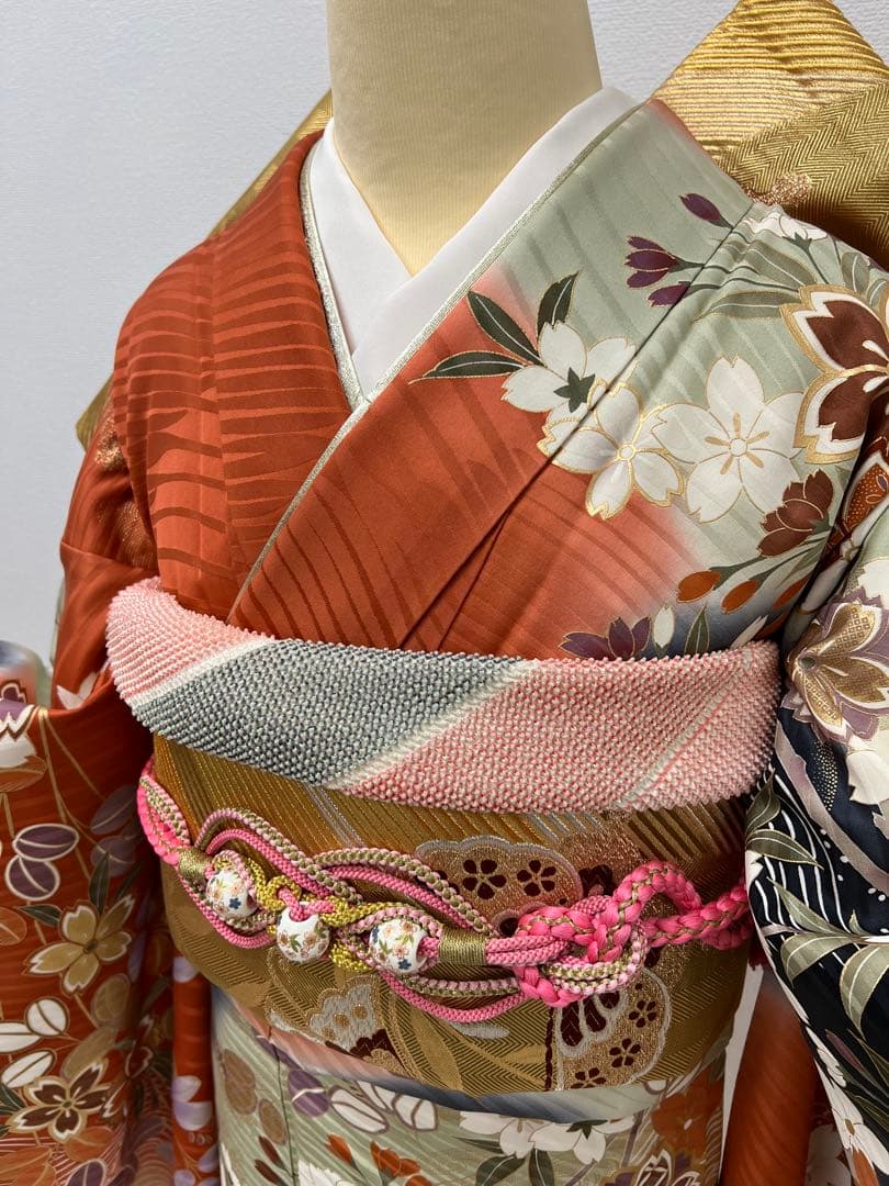 振り袖　フルセット　別誂長襦袢付　小柄な方に　成人式　金彩加工　刺繍入り　692