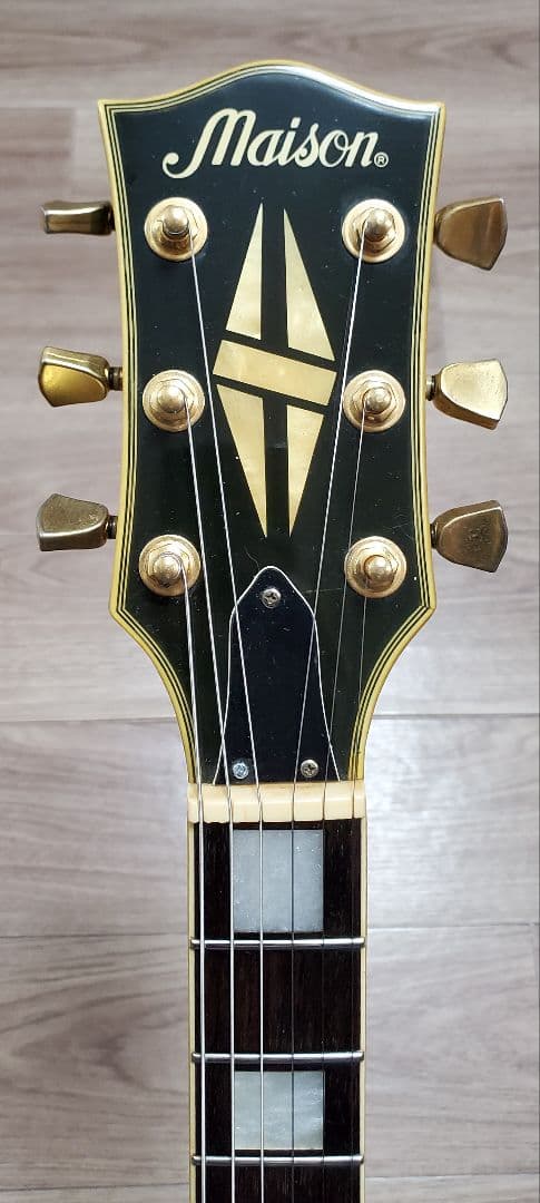 Maison　メイソン　レスポールカスタム　エレキギター　ストラップ付き