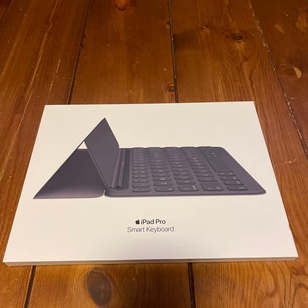 APPLE 10.5 INCH IPAD PRO SMART KEYBOARD…