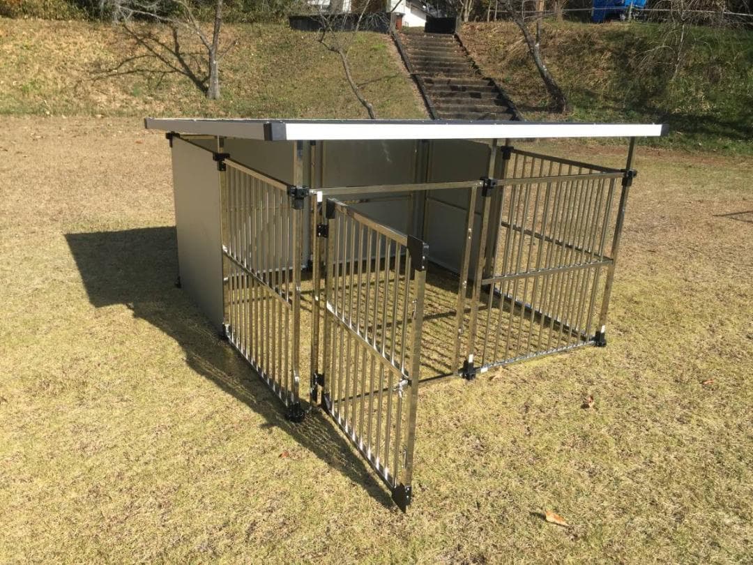 ステンレス製ドッグハウス　DFS-M2　（1坪屋外用犬小屋）　大型犬　床無し