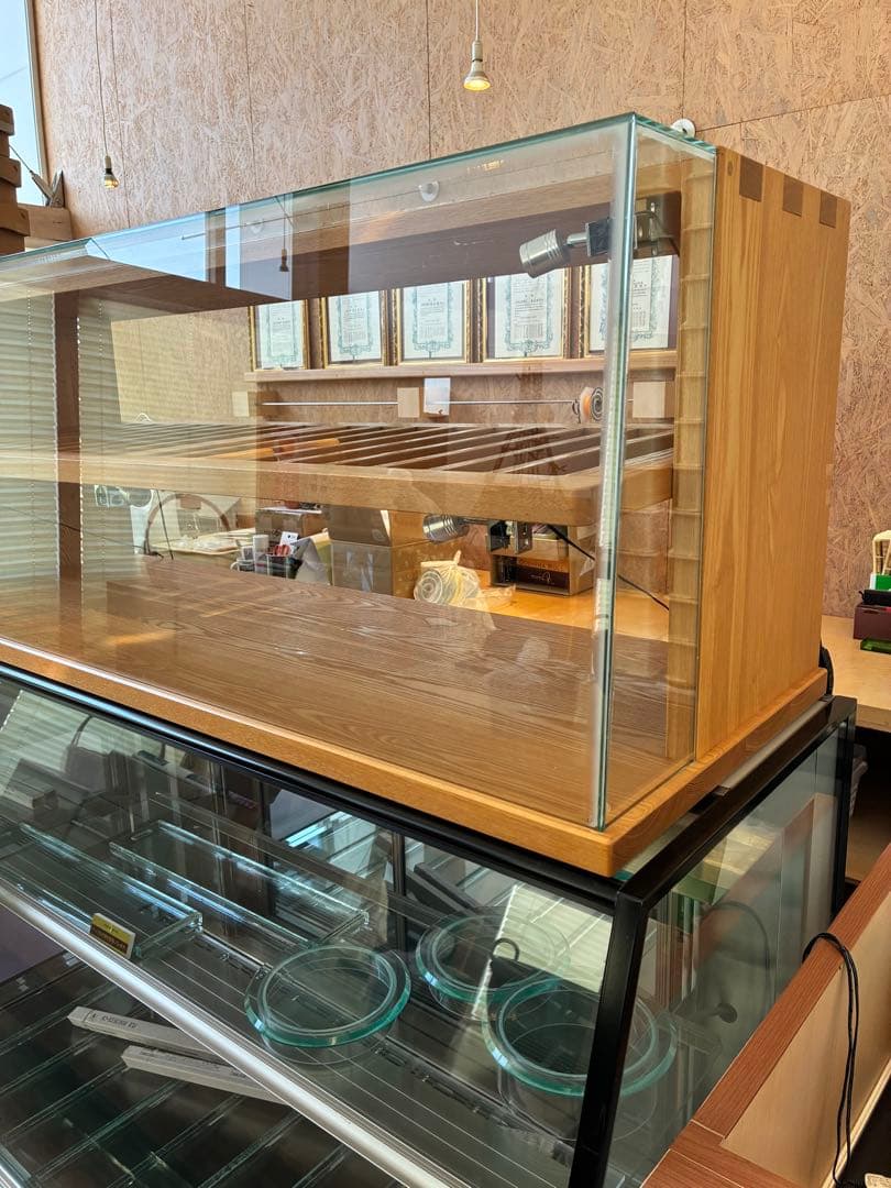 店舗用木製焼き立てショーケース 保冷無し