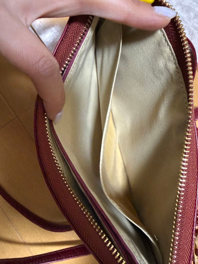 ATAO アタオ　ブーブークラッシー　ルビー　付け替えベルト付き