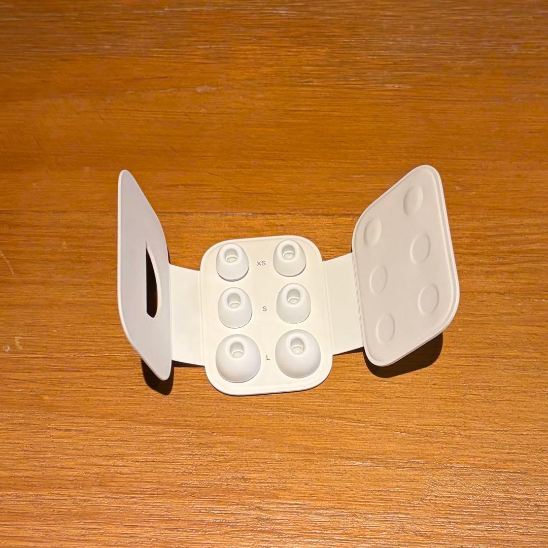 AirPods Pro （第2世代） 本体 充電ケース付き ホワイト