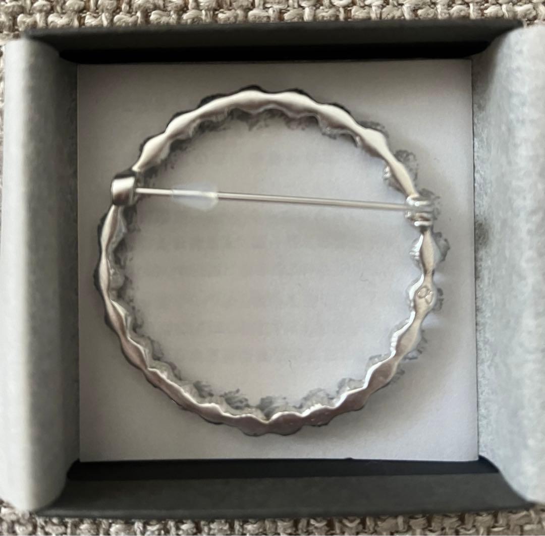 ミナペルホネン タンバリン　ブローチ シルバー　美品