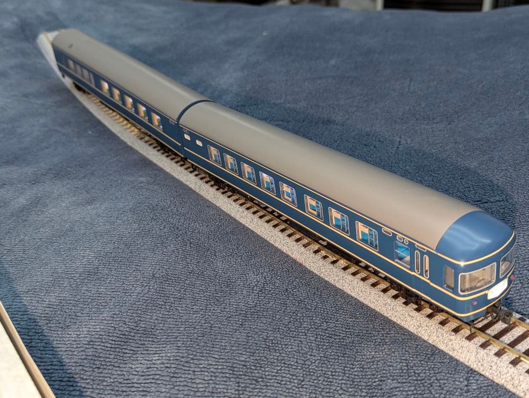 KATO　20系特急形寝台客車　４両基本セット　【3-504】HO 　室内灯点灯