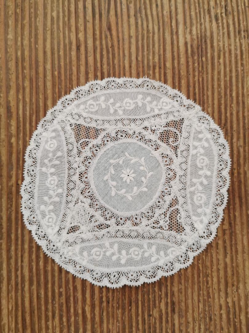 アンティーク ノルマンディーレース 小さなドイリー ロゼッタ エンブロイダリー