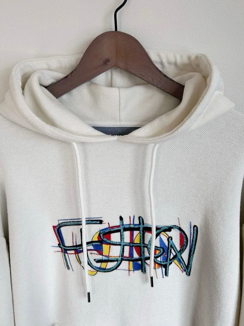 Vaundy FUSION L バウンディ　白　パーカー