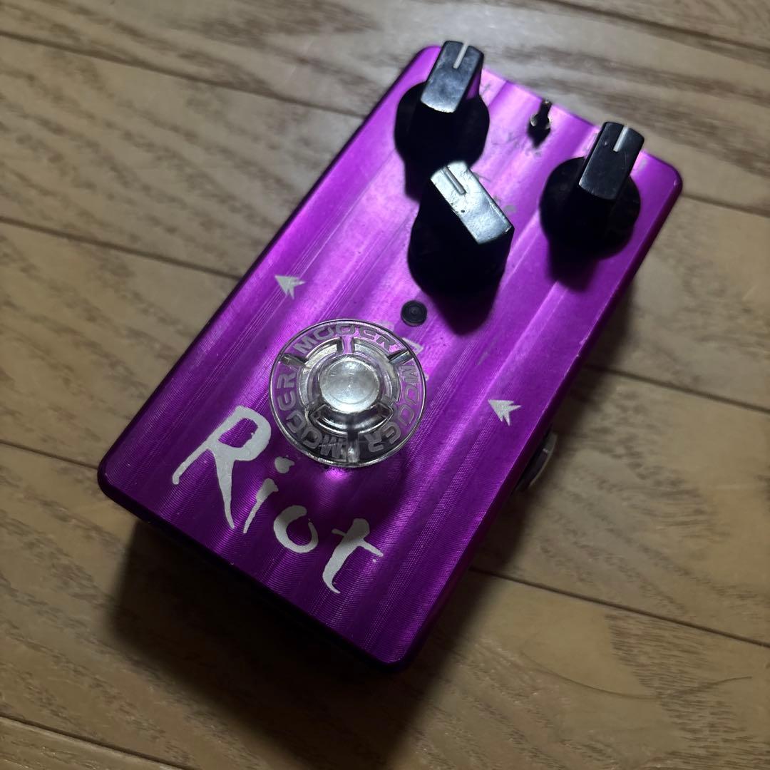 ギター riot suhr