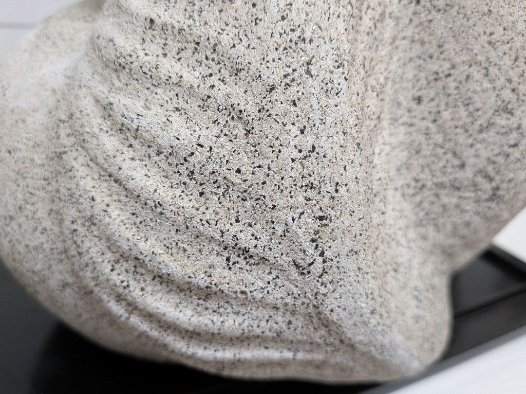 花崗岩（御影石）全長２４Ｘ横幅２３Ｘ高さ２４センチ重量１０キログラム超タヌキ置物