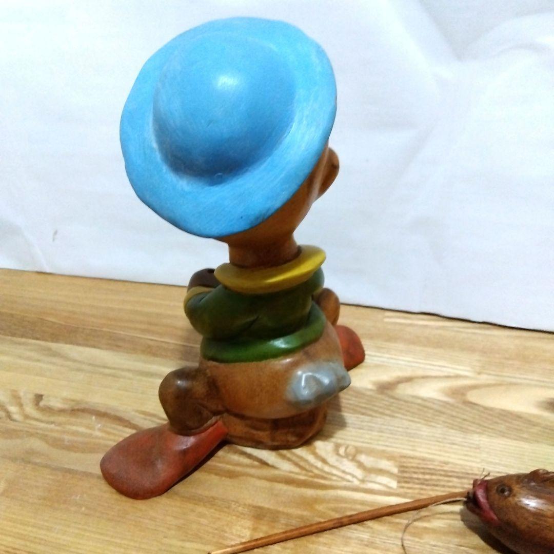 ドナルドダック　木彫りの置物