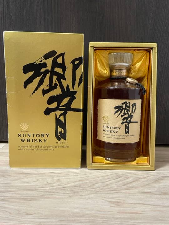 【限定値下中】サントリー『響』裏ゴールドラベル 1899 (700ml)