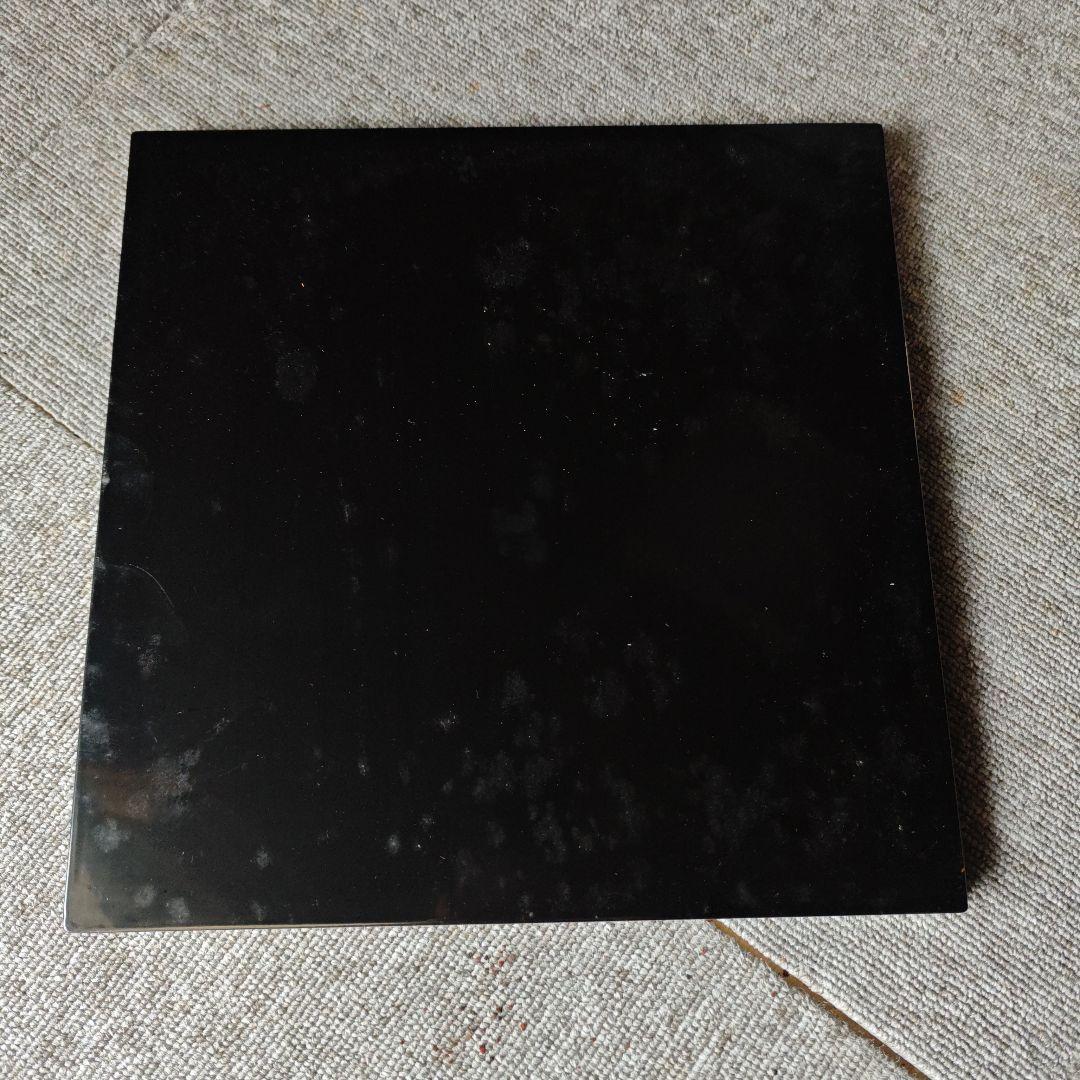 茶道具セット（鉄製茶釜・陶器プレート）