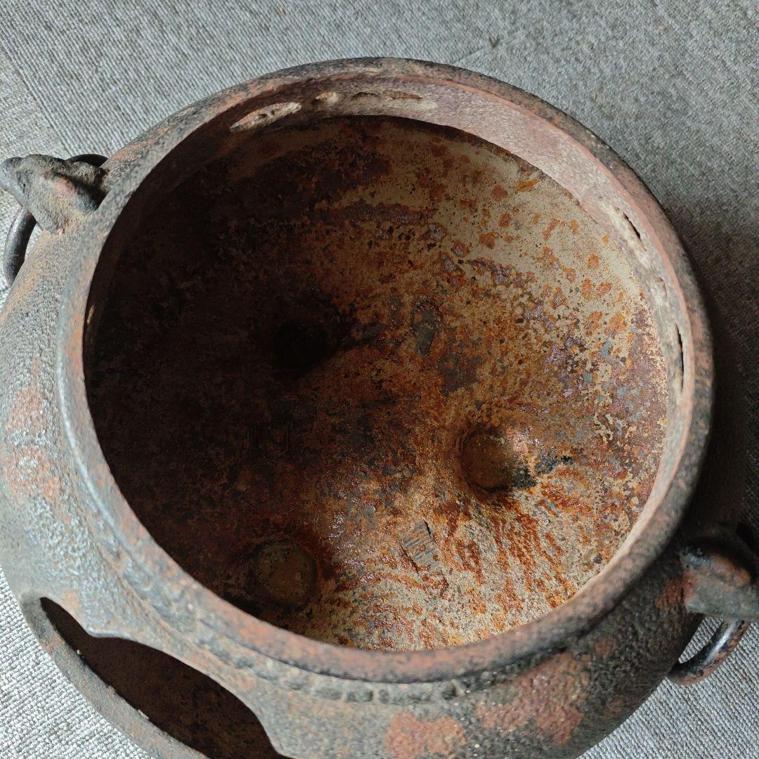 茶道具セット（鉄製茶釜・陶器プレート）