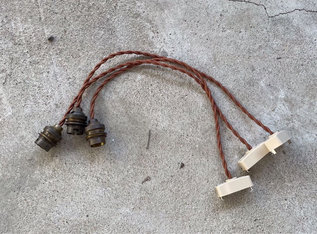 最安値！c-16. 送料無料！フランスアンティーク 3個セット　ソケットランプ