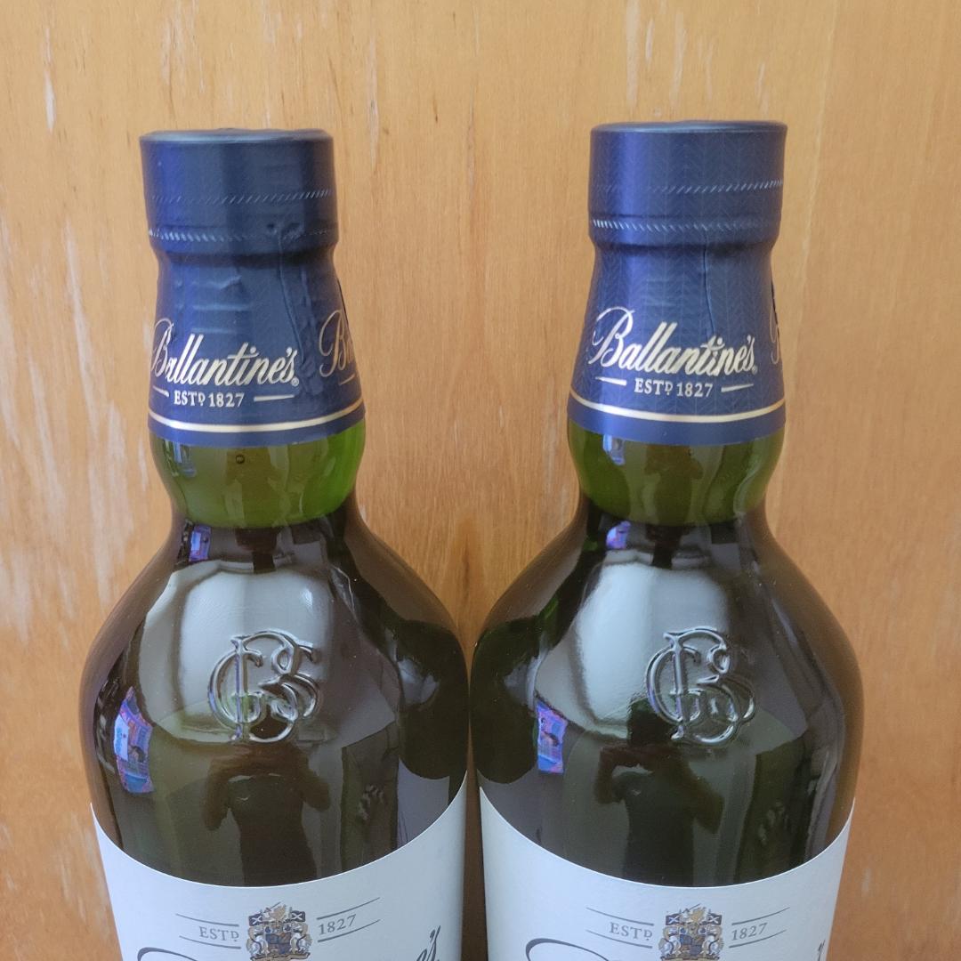 a*8様 バランタイン 17年 40度 700ml 2本