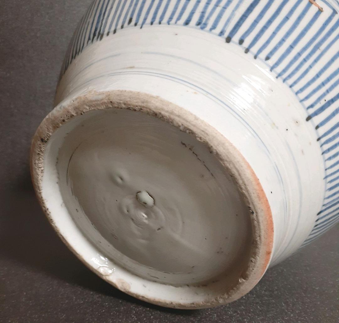 【本物保証！】江戸時代後期　古伊万里　蛸(たこ)唐草文　H.42.6cm　大徳利