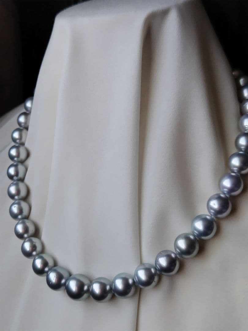 黒蝶真珠シルバーグレーの、ネックレス