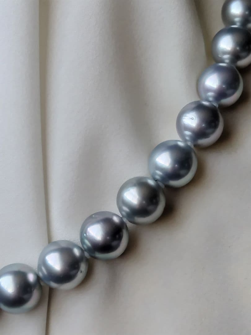 黒蝶真珠シルバーグレーの、ネックレス