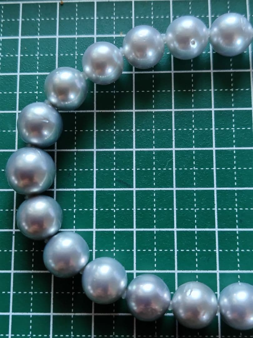 黒蝶真珠シルバーグレーの、ネックレス