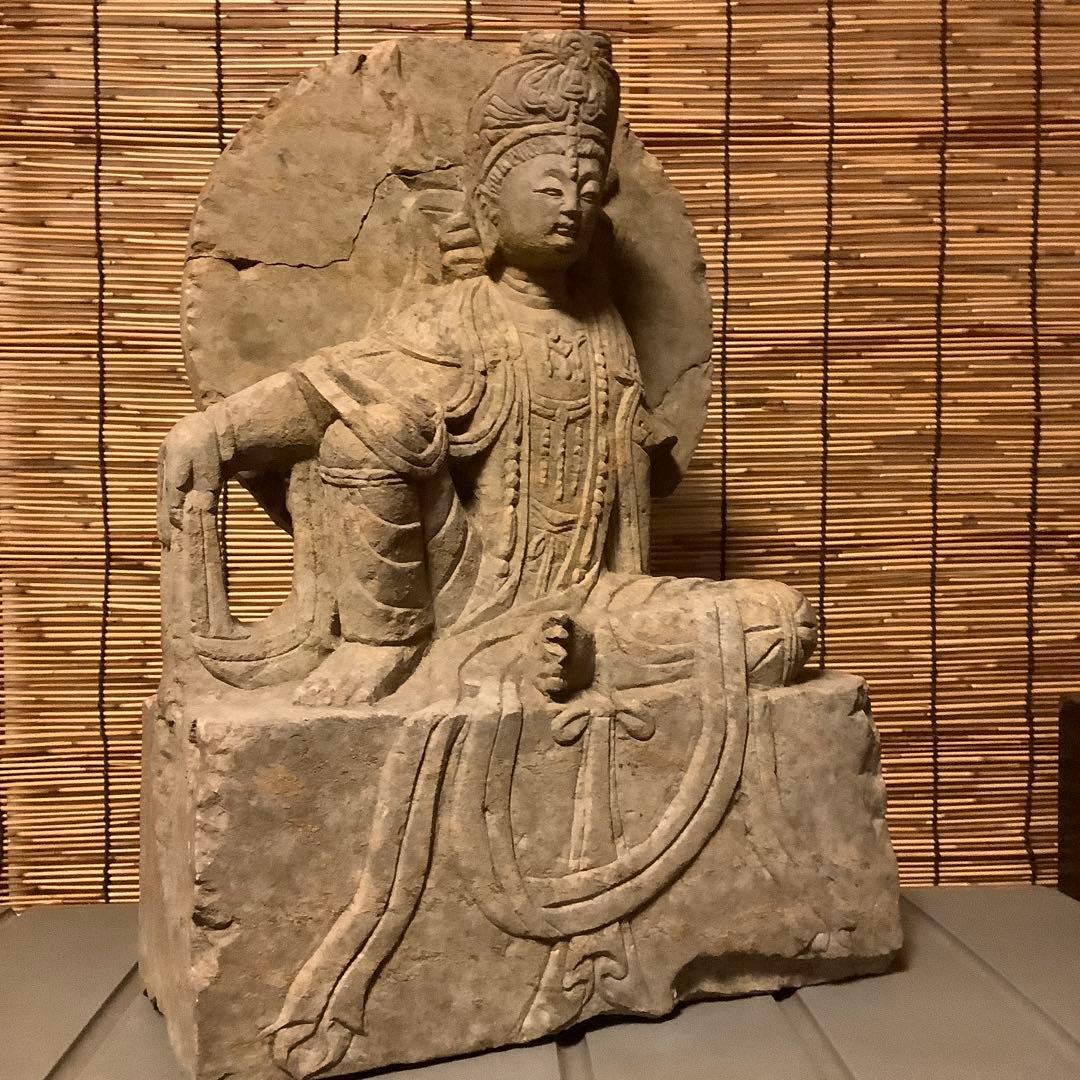 朝鮮・三国時代「静寂と慈悲の水月観音菩薩半跏像」高句麗・新羅・百済・天平・石仏