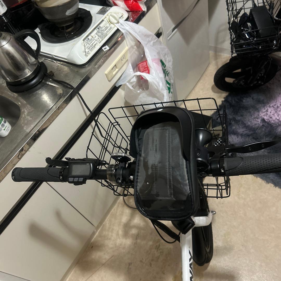 R*t様 CRWAY 折りたたみ自転車 ホワイト 前カゴ付き