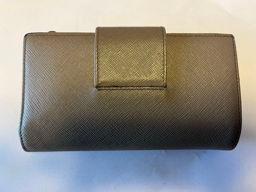 PRADA 財布