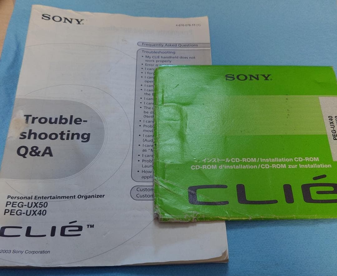 CLIE PEG-UX50英語版。