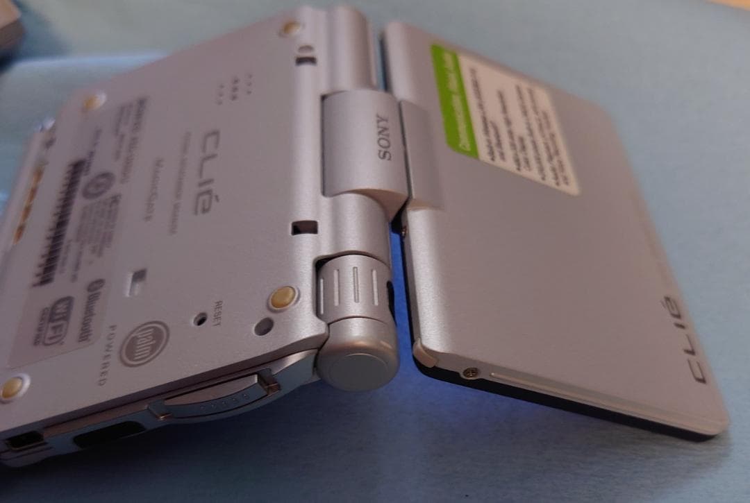 CLIE PEG-UX50英語版。