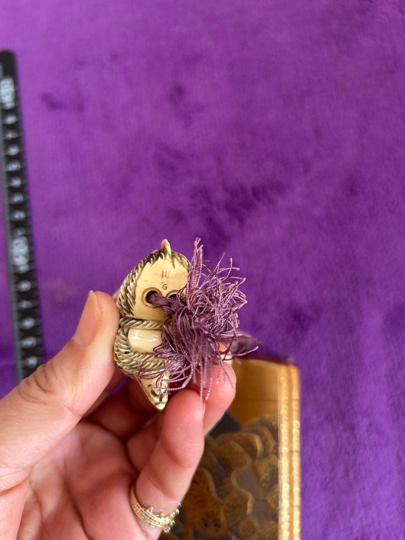 印籠 虎 絵柄 根付 二匹の鼠 縁起物 薬入れ 小物入れ