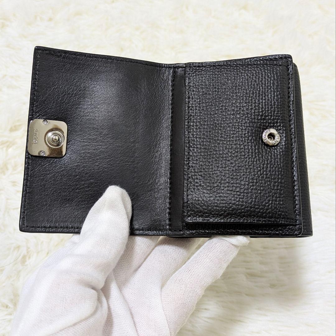 大人気✨LOEWE ロエベ　アナグラム　トライフォールドウォレット　Ｗホック