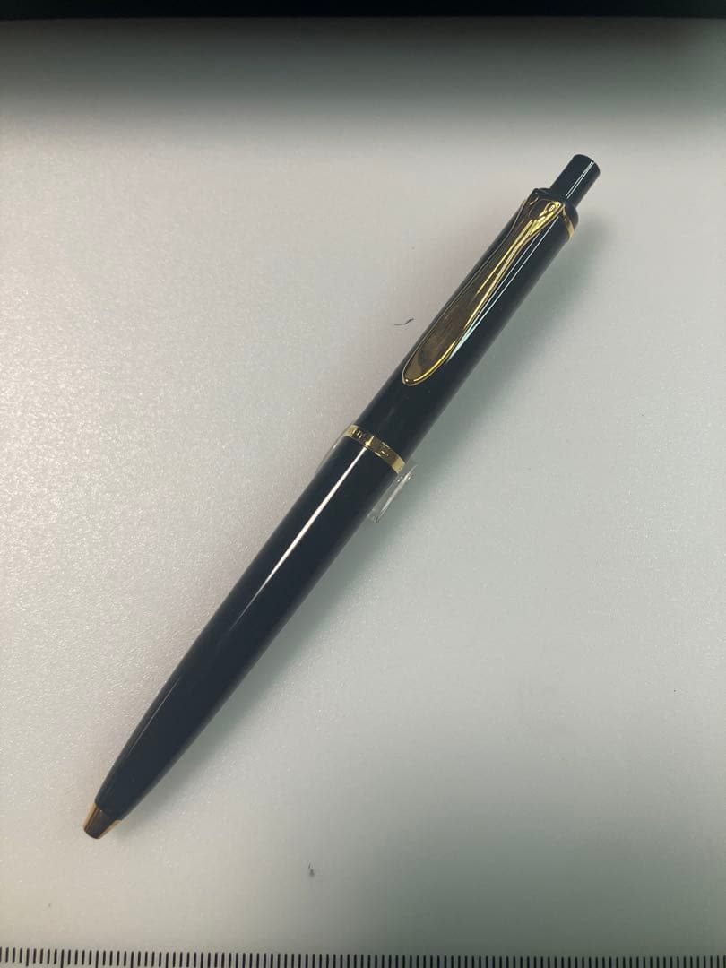 Pelikan ペリカン　K200 ボールペン　黒　雛２羽