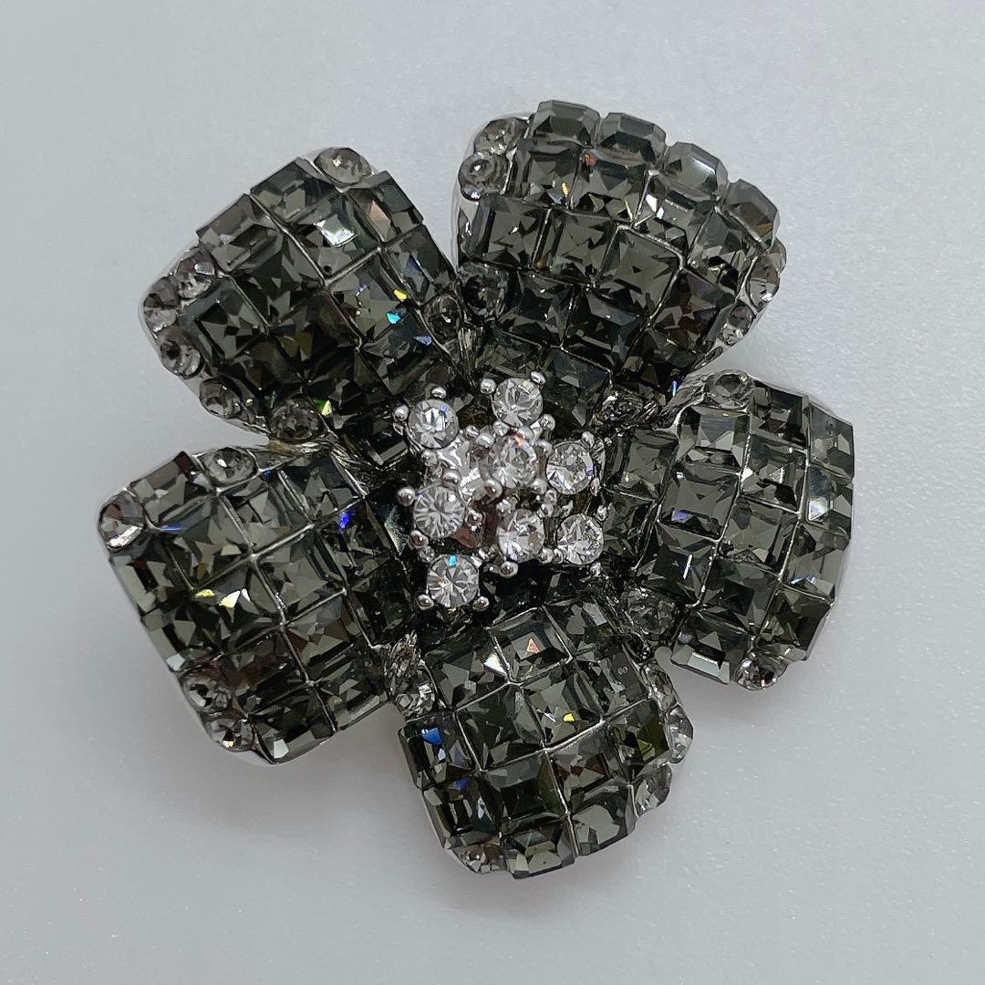 極美品✨フォクシー FOXEY ダークグレー花型ブローチ フォーマル