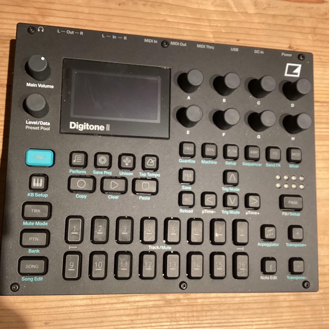 Elektron Digitone II シンセサイザー