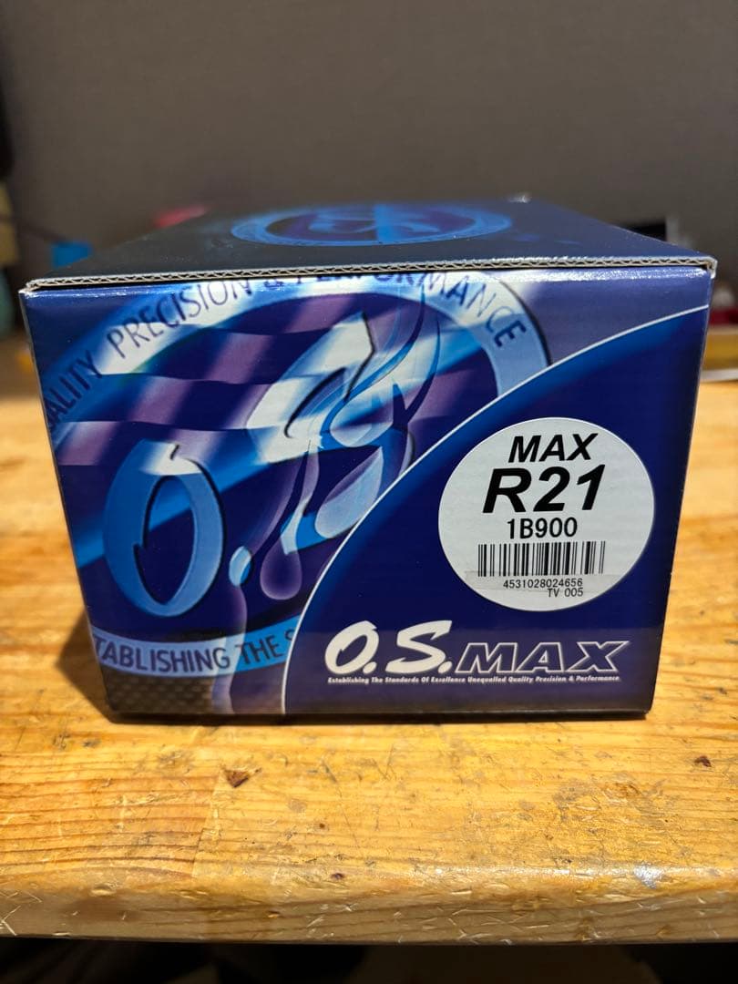 O.S. MAX R21 エンジン