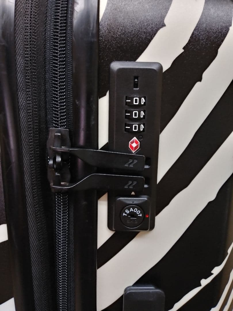 【ブランド保存袋有！】lojel ロジェールスーツケース ゼブラ柄 レア