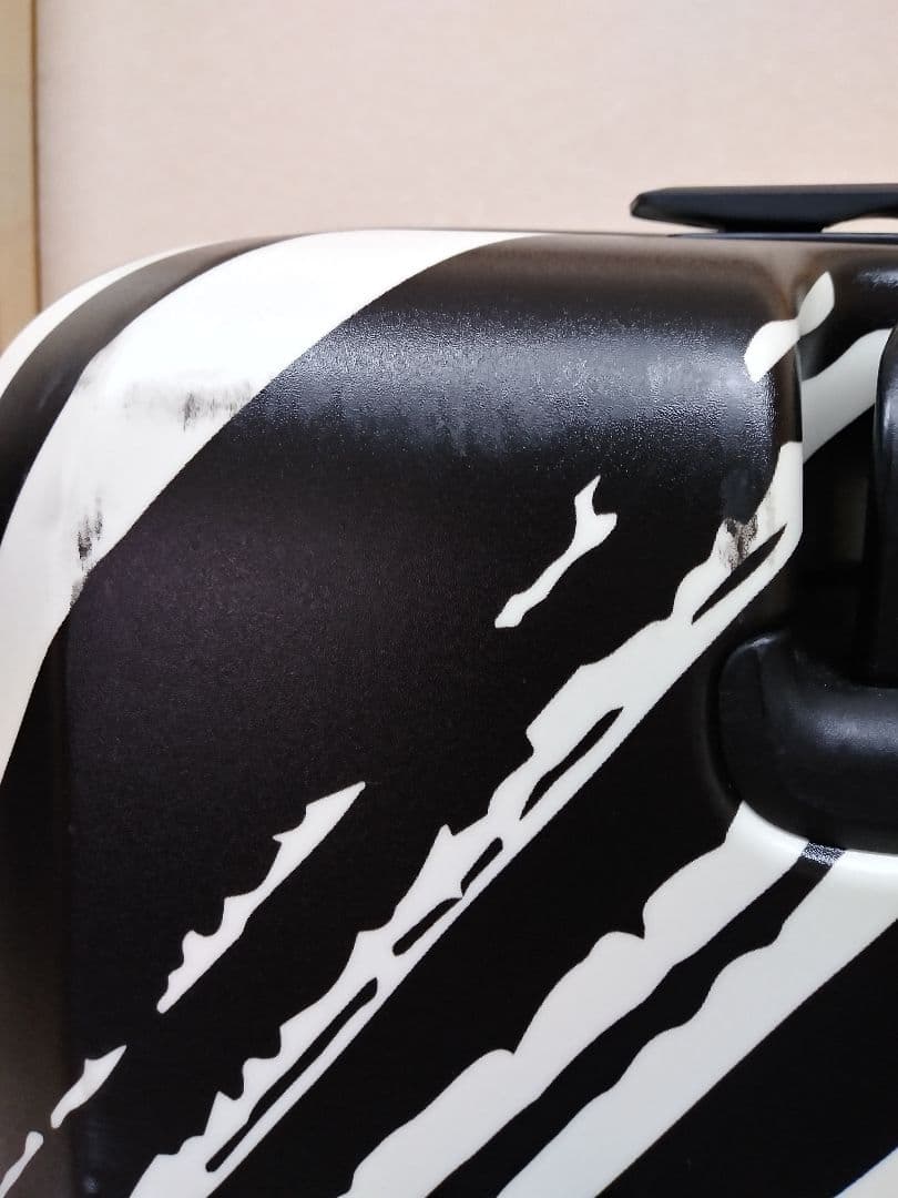 【ブランド保存袋有！】lojel ロジェールスーツケース ゼブラ柄 レア