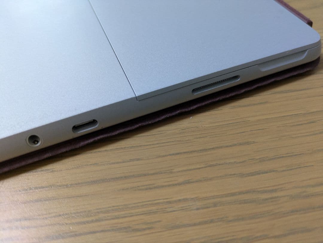 初代 Microsoft Surface Go (128GB)