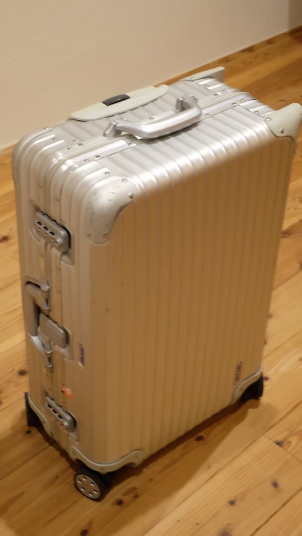RIMOWA リモワ　TOPAS トパーズ　シルバー　TSA承認ロック