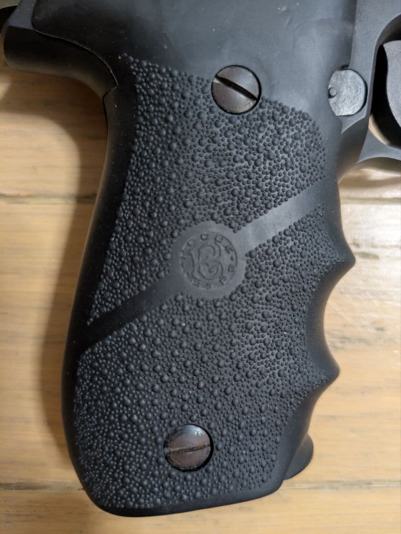 KSC SIG P226R HW System７マガジン3本実物グリップサバゲー