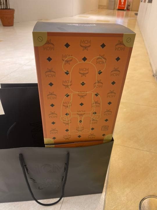 ゲーム・おもちゃ・グッズ MCM Be@rbrick 100% 400% x 1