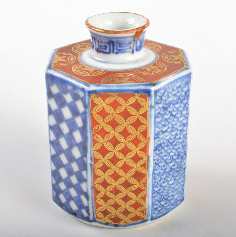 伊万里焼　古伊万里　色絵金彩　祥瑞鳳凰文　六角振出　時代箱付　V　R6735