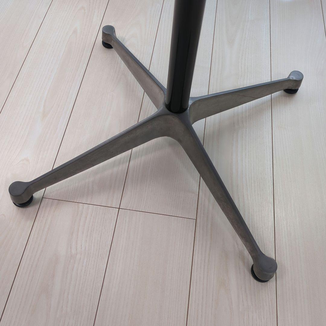 イームズ　ハーマンミラー コントラクトベース 丸テーブル