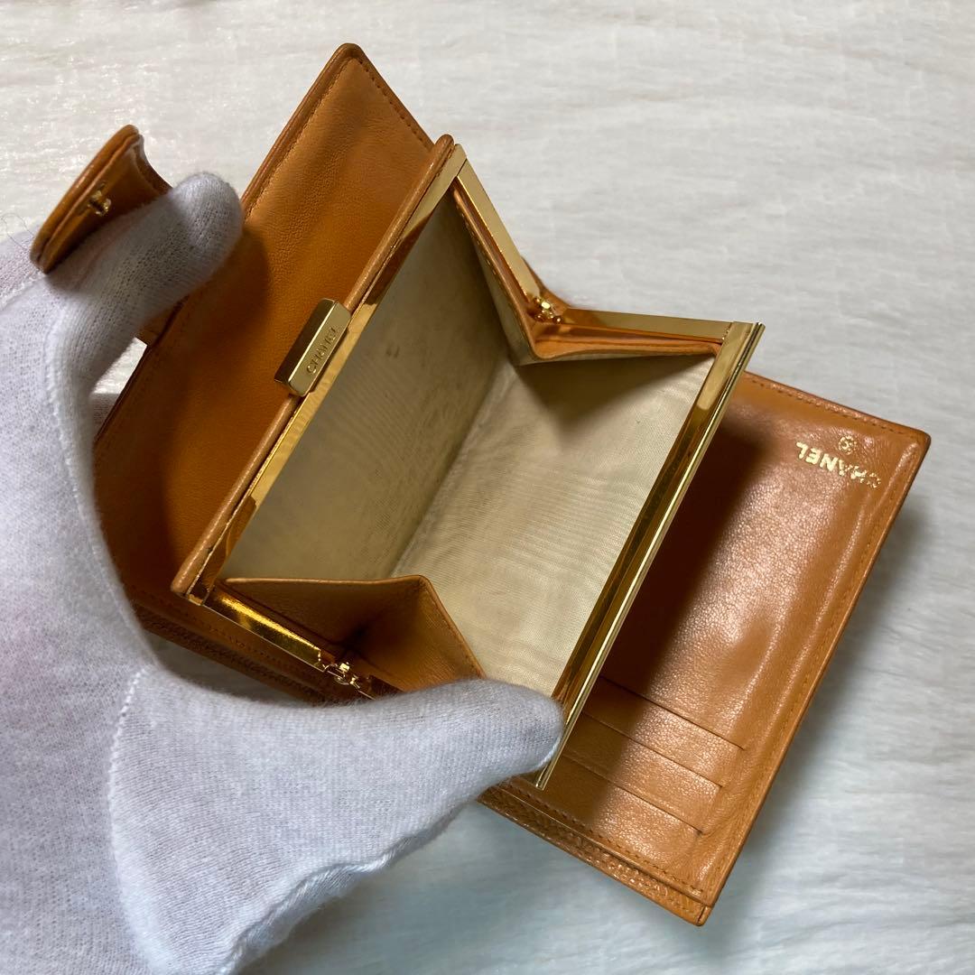 希少　美品　CHANEL シャネル　二つ折り　がま口　キャビアスキン　箱　黄色