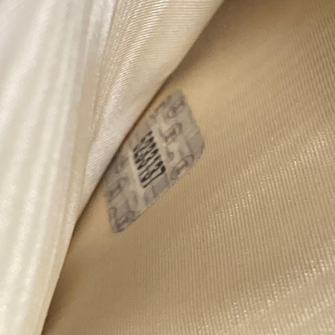 希少　美品　CHANEL シャネル　二つ折り　がま口　キャビアスキン　箱　黄色